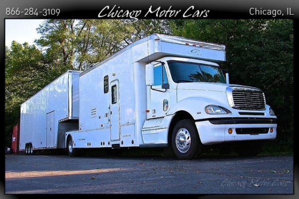 Used 2004 Freightliner Columbia for sale Sold at Chicago Motor Cars in West Chicago IL 60185 1