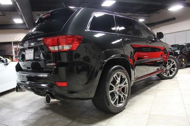 New-2012-Jeep-Grand-Cherokee-SRT8-4WD