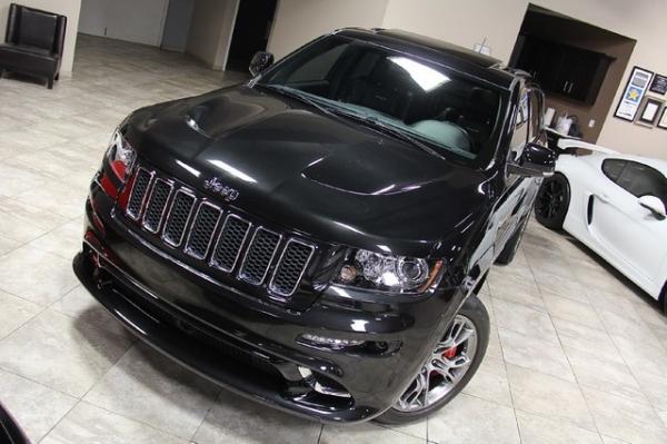 New-2012-Jeep-Grand-Cherokee-SRT8-4WD