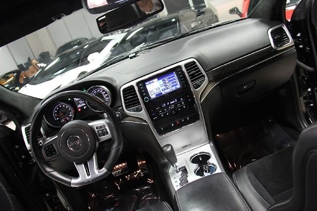 New-2012-Jeep-Grand-Cherokee-SRT8-4WD