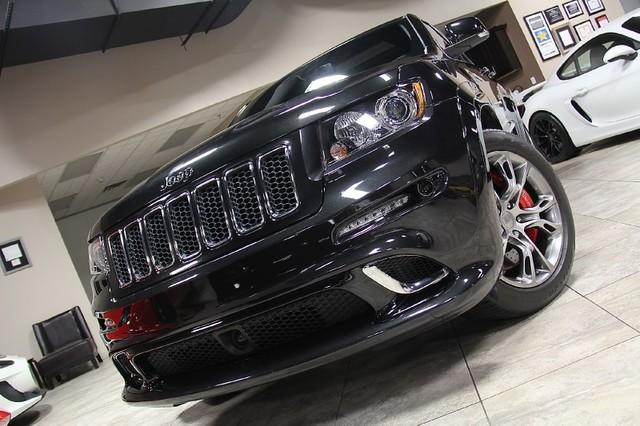 New-2012-Jeep-Grand-Cherokee-SRT8-4WD