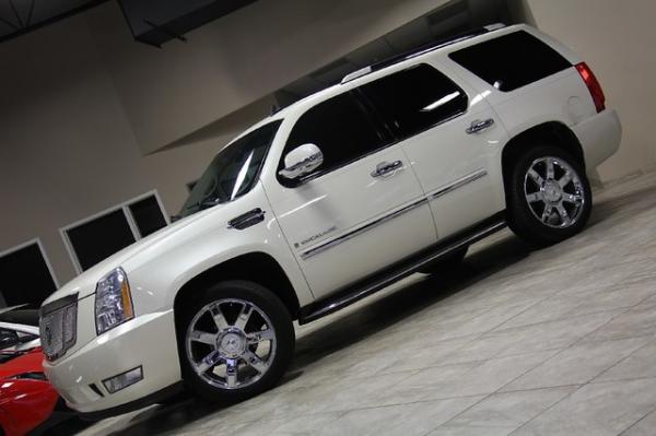 New-2008-Cadillac-Escalade-AWD