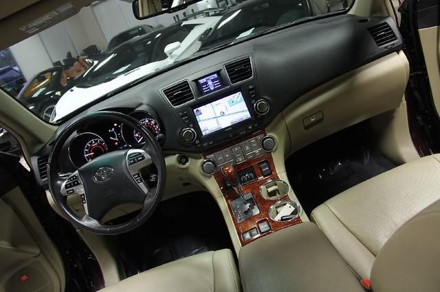 New-2011-Toyota-Highlander-Limited-Limited