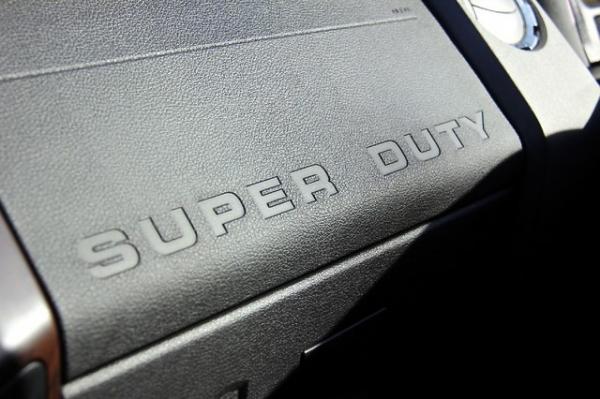 New-2011-Ford-Super-Duty-F-350-SRW-Lariat