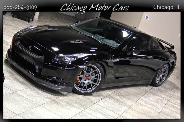 Used 2009 Nissan GT-R Premium Alpha 7 Premium for sale Sold at Chicago Motor Cars in West Chicago IL 60185 3