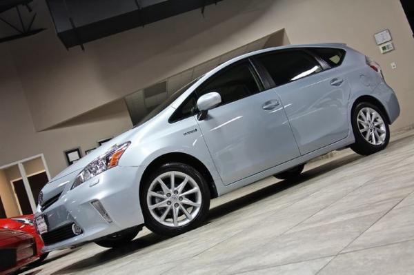 New 2014 Toyota Prius v Two for sale Sold at Chicago Motor Cars in West Chicago IL 60185 2