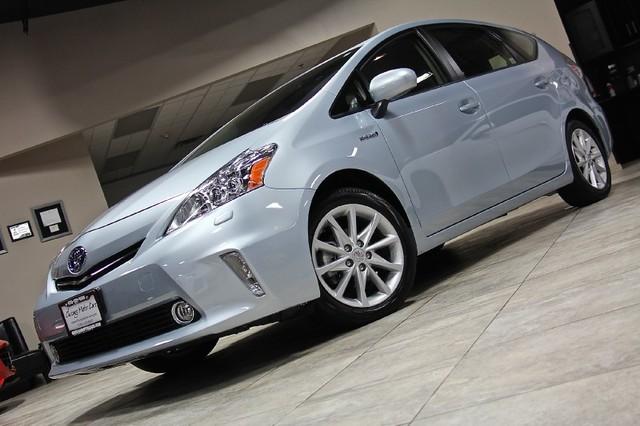 New-2014-Toyota-Prius-v-Two