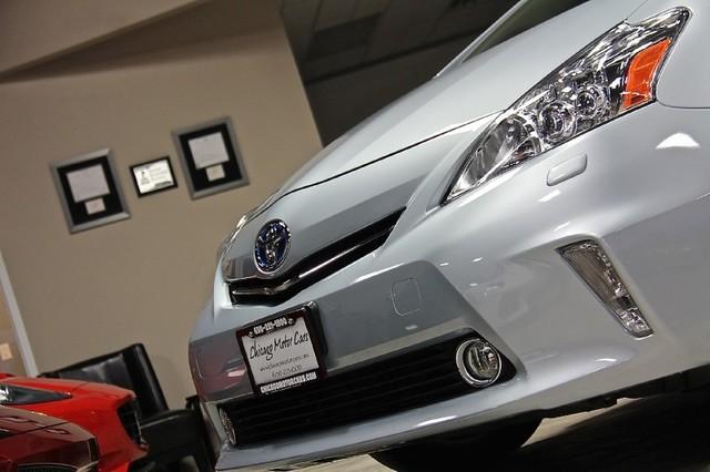 New-2014-Toyota-Prius-v-Two