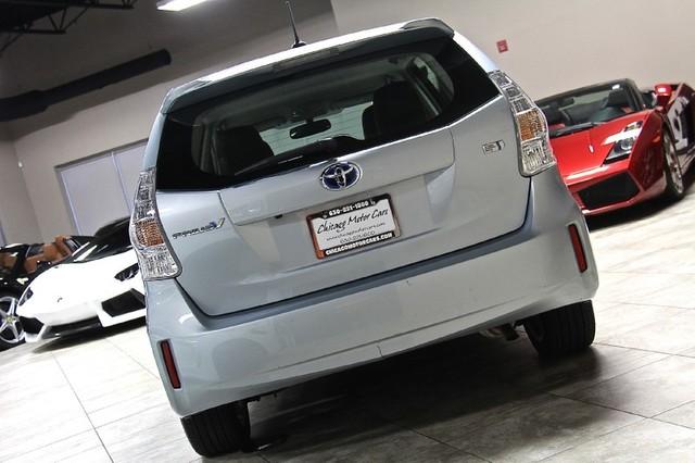 New-2014-Toyota-Prius-v-Two