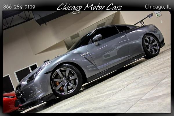 Used 2009 Nissan GT-R Premium Alpha 9 Premium for sale Sold at Chicago Motor Cars in West Chicago IL 60185 3