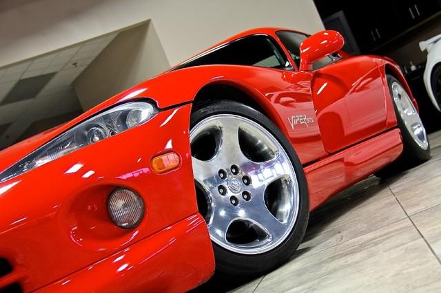 New-2001-Dodge-Viper-GTS