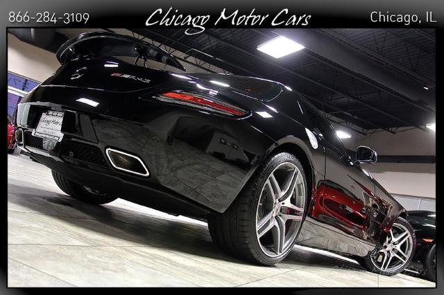 Used-2013-Mercedes-Benz-SLS-AMG-GT-Gullwing-Coupe-Only-1200-Miles-Carbon-Fiber-Trim