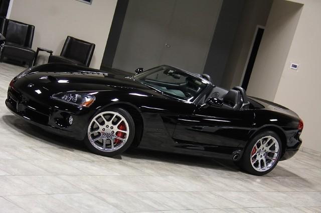 New-2004-Dodge-Viper-SRT-10