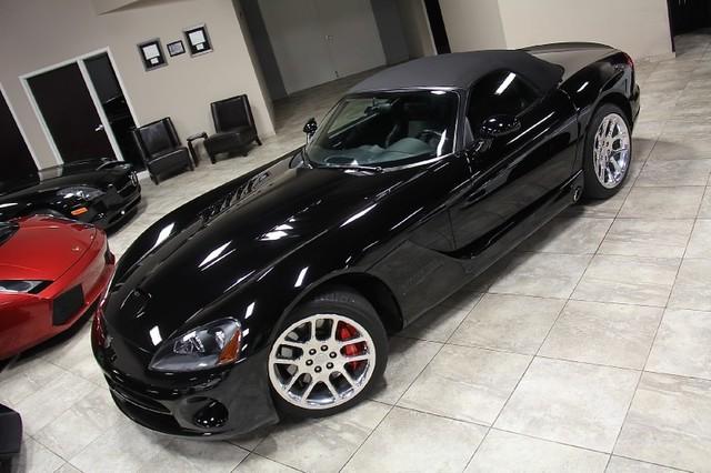 New-2004-Dodge-Viper-SRT-10