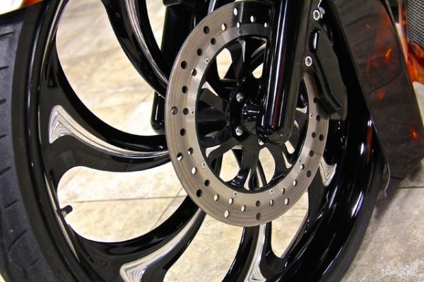 New 2011 Harley-Davidson Road King FLHR w/RoadGlide Conve for sale Sold at Chicago Motor Cars in West Chicago IL 60185 3