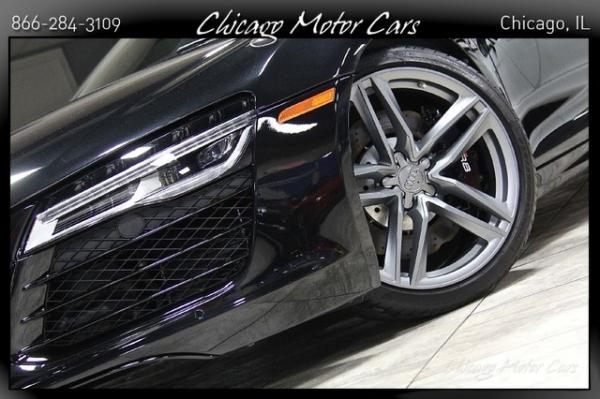 Used 2014 Audi R8 Quattro V10 5.2 quattro for sale Sold at Chicago Motor Cars in West Chicago IL 60185 5