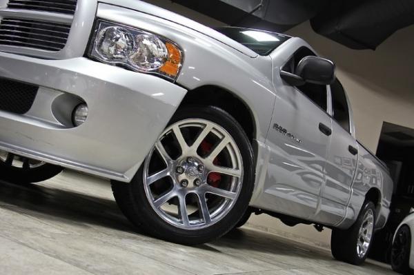 New-2005-Dodge-Ram-SRT-10-Viper