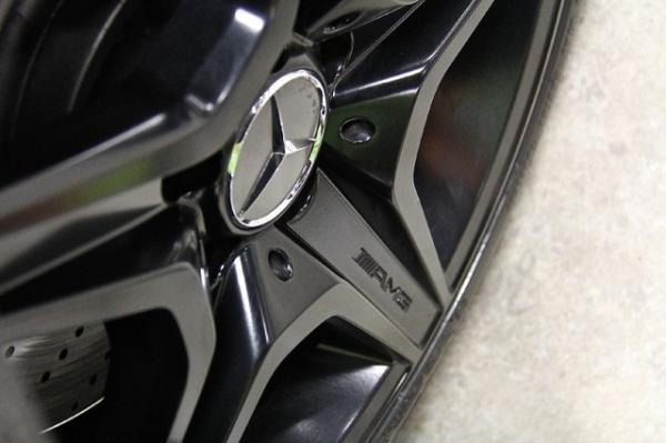 New-2009-Mercedes-Benz-C63-AMG-C63-AMG