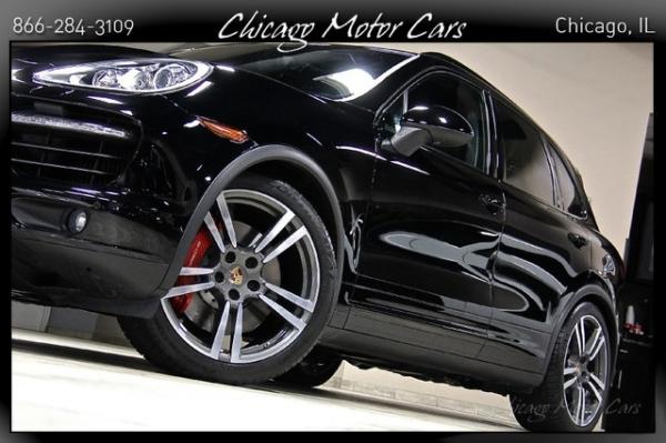 Used 2013 Porsche Cayenne Turbo for sale Sold at Chicago Motor Cars in West Chicago IL 60185 6