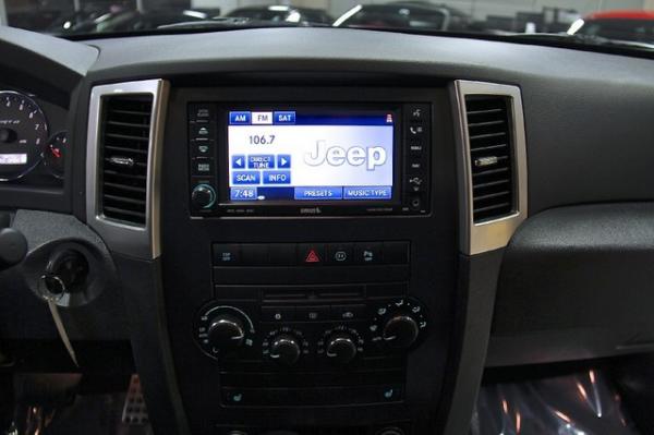 New-2008-Jeep-Grand-Cherokee-SRT-8