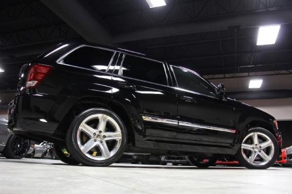 New-2008-Jeep-Grand-Cherokee-SRT-8