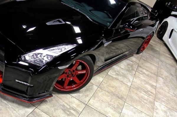 Used-2009-Nissan-GT-R-Premium-Premium