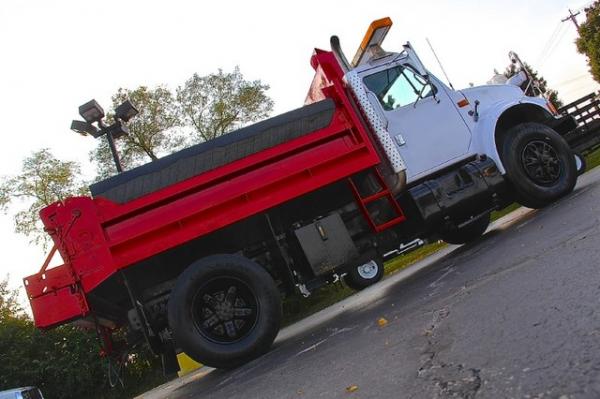 New-1997-International-4900-Medium-Duty-Dump