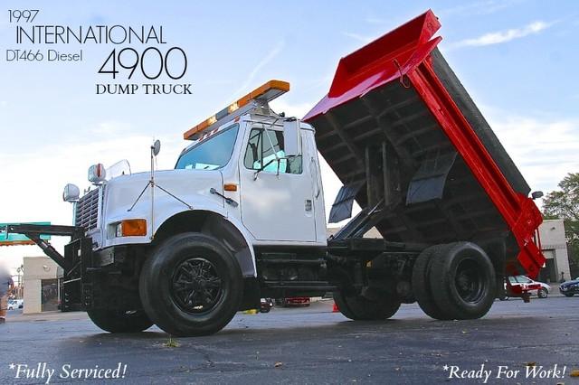 New-1997-International-4900-Medium-Duty-Dump