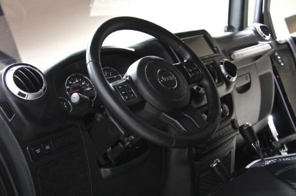 New-2013-Jeep-Wrangler-Unlimited-Rubicon