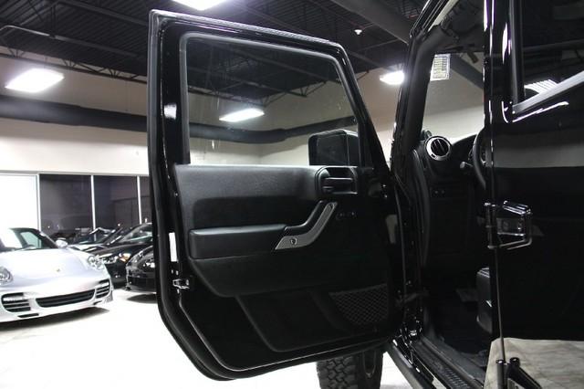 New-2013-Jeep-Wrangler-Unlimited-Rubicon