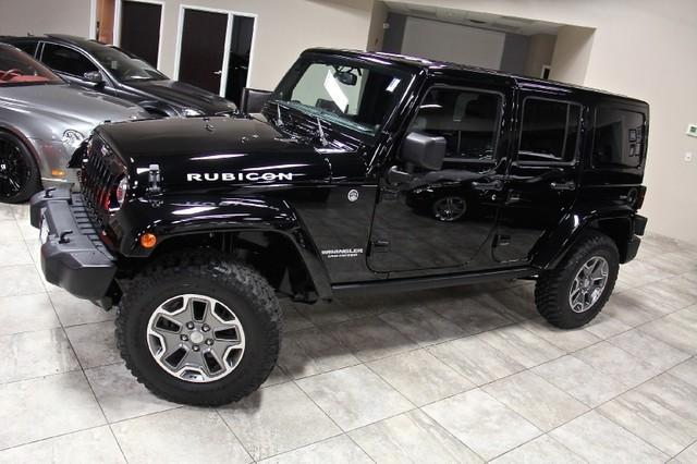 New-2013-Jeep-Wrangler-Unlimited-Rubicon