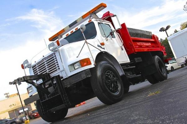 New-1997-International-4900-Medium-Duty-Dump