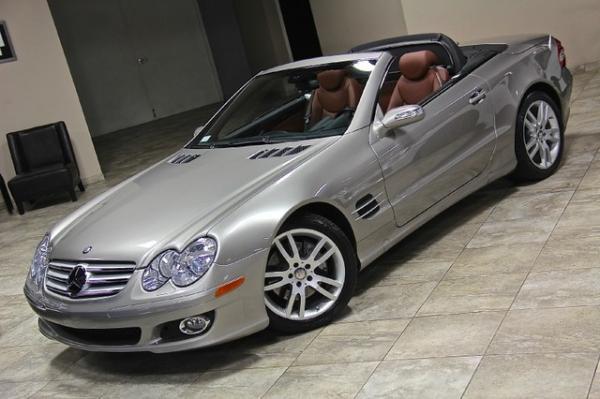 New 2007 Mercedes-Benz SL550 SL550 for sale Sold at Chicago Motor Cars in West Chicago IL 60185 3