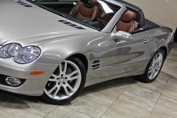 New 2007 Mercedes-Benz SL550 SL550 for sale Sold at Chicago Motor Cars in West Chicago IL 60185 6