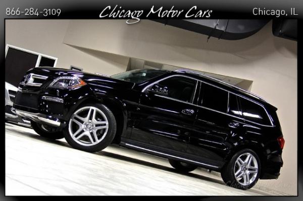 Used 2015 Mercedes-Benz GL550 4-Matic GL550 for sale Sold at Chicago Motor Cars in West Chicago IL 60185 3