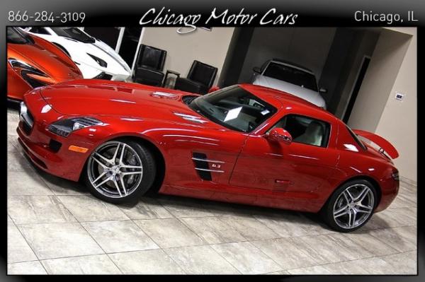 Used 2011 Mercedes-Benz SLS AMG Gullwing SLS AMG for sale Sold at Chicago Motor Cars in West Chicago IL 60185 4