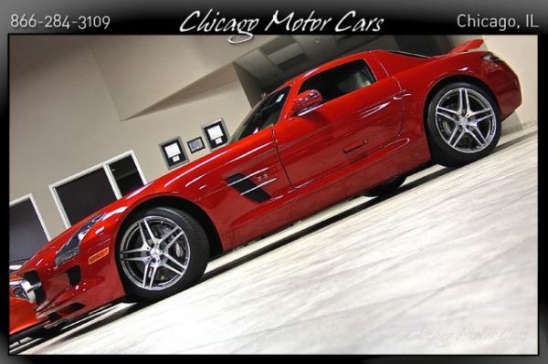 Used 2011 Mercedes-Benz SLS AMG Gullwing SLS AMG for sale Sold at Chicago Motor Cars in West Chicago IL 60185 5