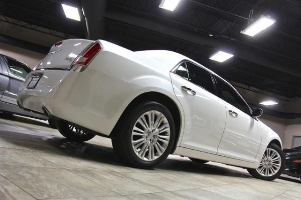 New-2013-Chrysler-300C-AWD