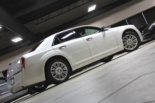 New-2013-Chrysler-300C-AWD