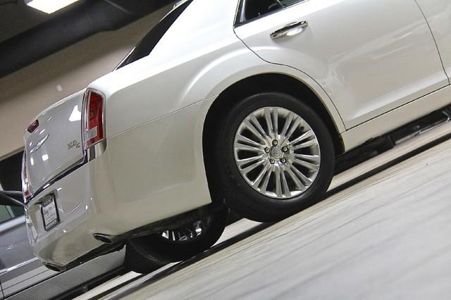 New-2013-Chrysler-300C-AWD