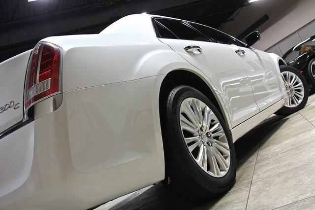 New-2013-Chrysler-300C-AWD