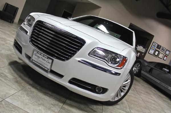 New-2013-Chrysler-300C-AWD