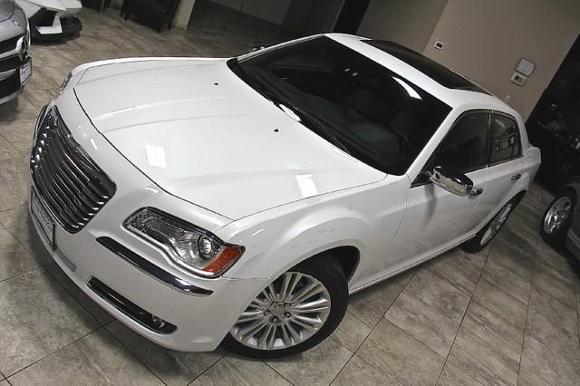 New-2013-Chrysler-300C-AWD