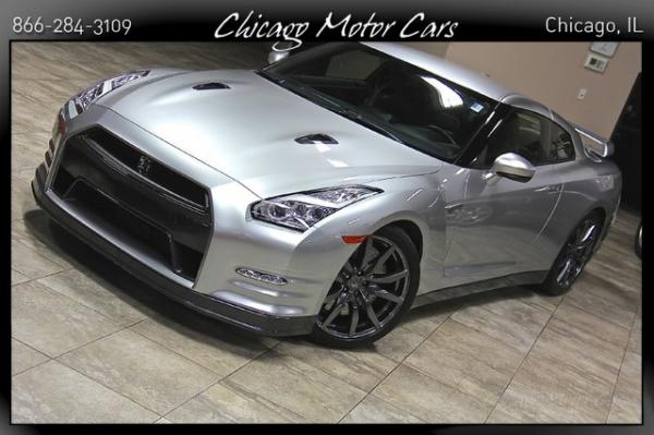Used 2015 Nissan GT-R Premium for sale Sold at Chicago Motor Cars in West Chicago IL 60185 5
