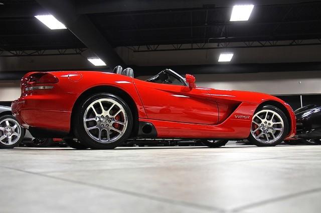 New-2004-Dodge-Viper-SRT10