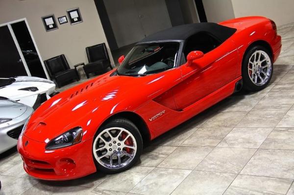 New-2004-Dodge-Viper-SRT10