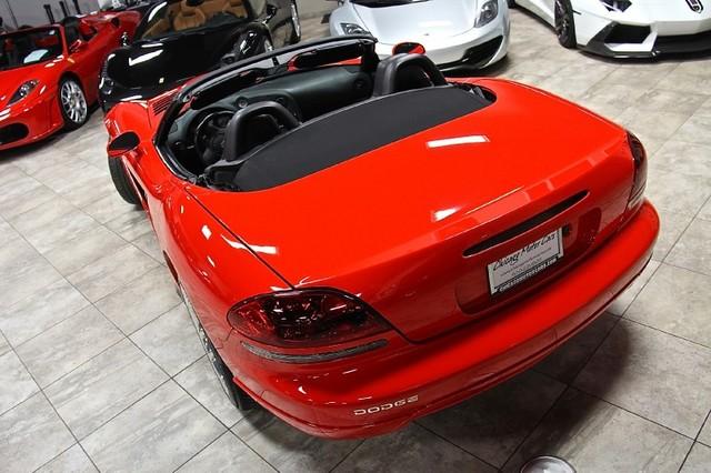 New-2004-Dodge-Viper-SRT10