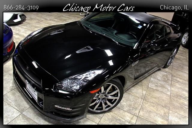 Used-2014-Nissan-GT-R-Premium