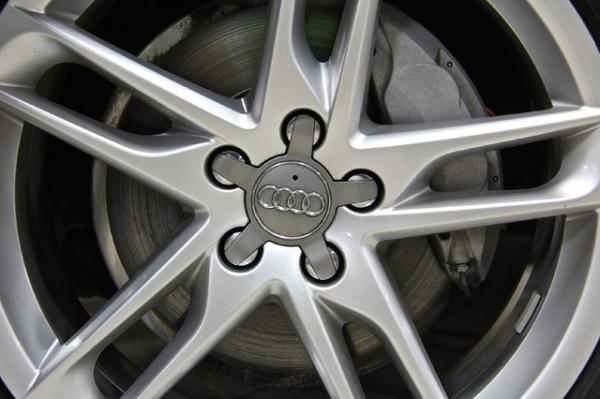 New 2013 Audi Q5 Premium Plus Quattro for sale Sold at Chicago Motor Cars in West Chicago IL 60185 6