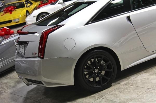 New-2011-Cadillac-CTS-V